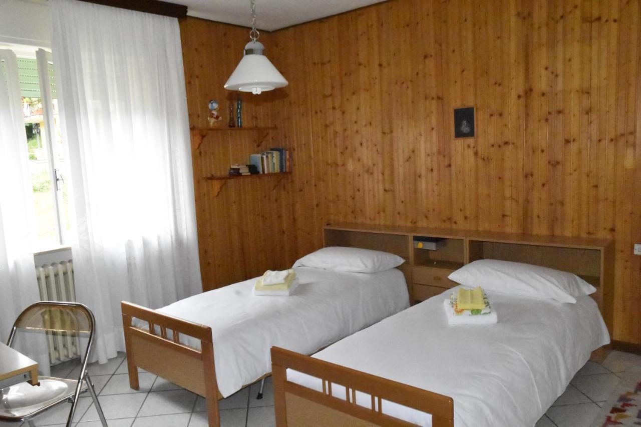 Casa Vacanza Dolcevita Averara Екстериор снимка